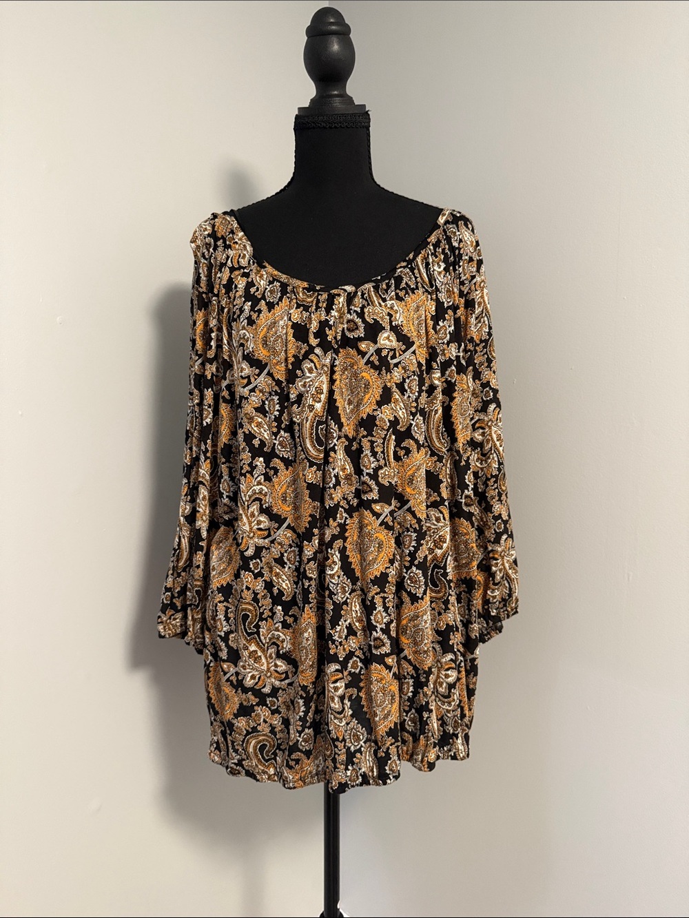 Women’s Black & Gold Paisley Peasant Blouse